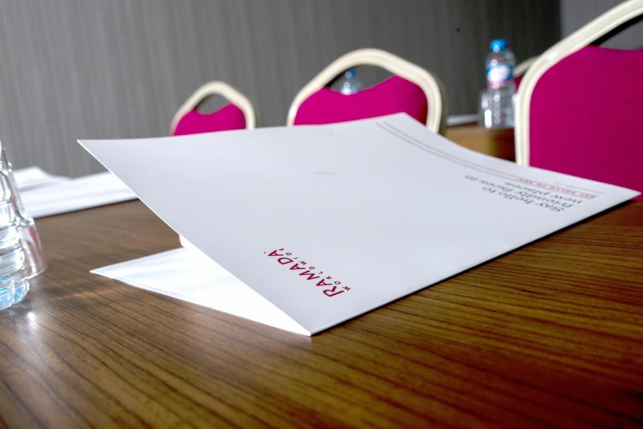 Hotel Ramada By Wyndham Sakarya Hendek Exteriér fotografie